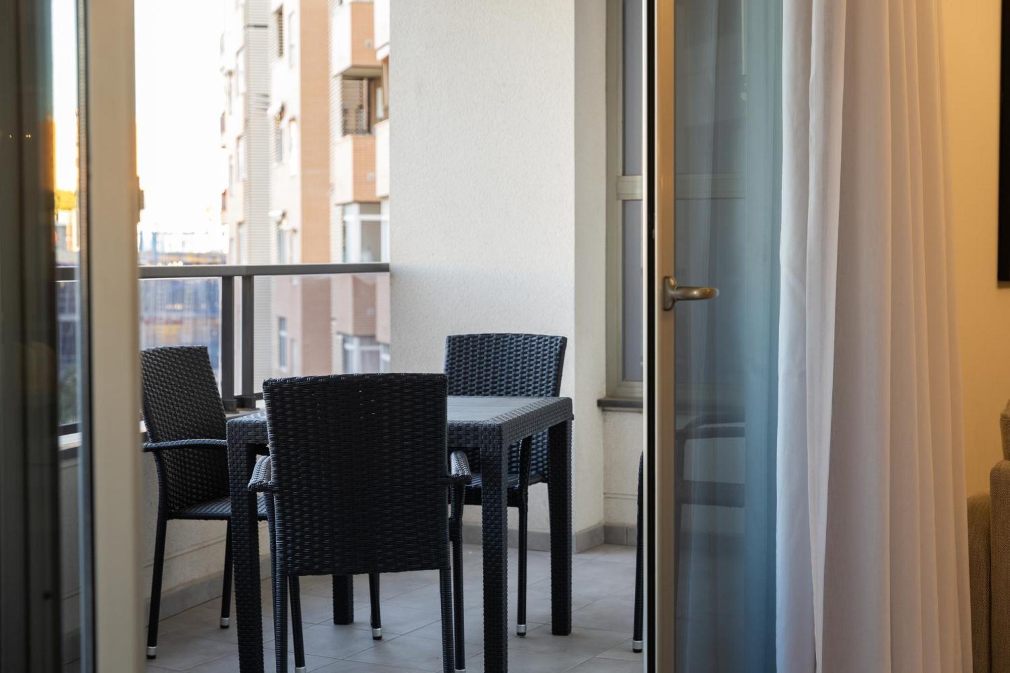 Guillman Suites Alicante Ngoại thất bức ảnh